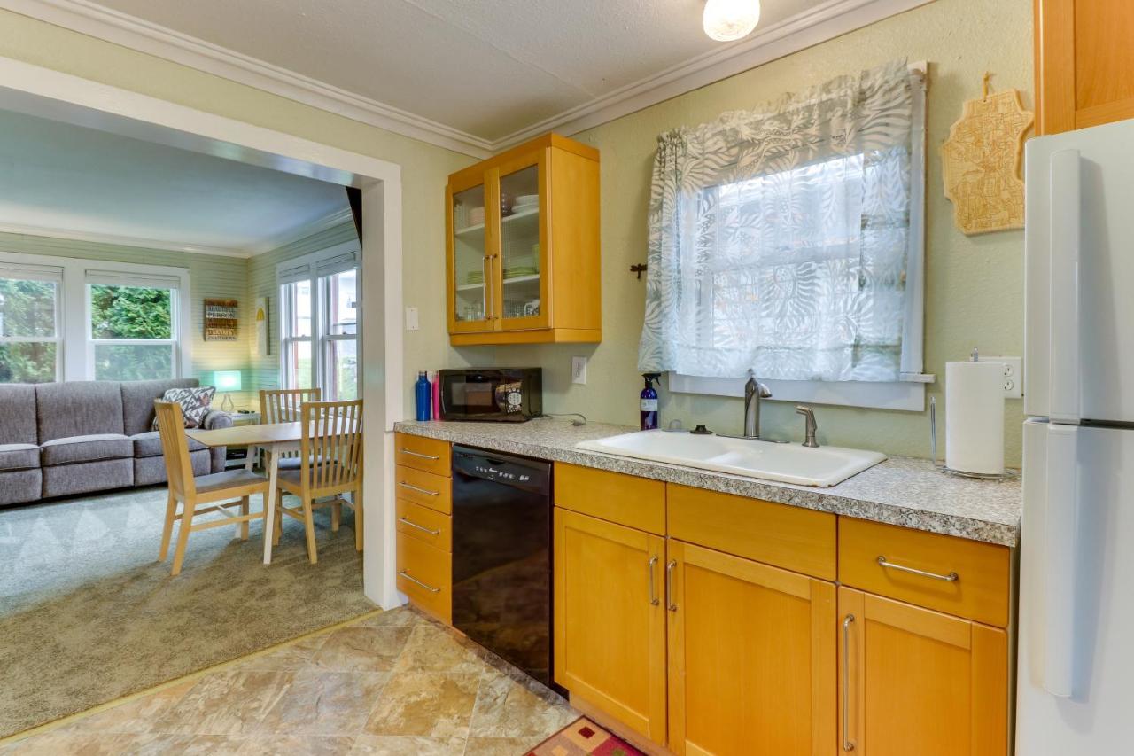 Вилла Bay View Bungalow Поулсбо Экстерьер фото