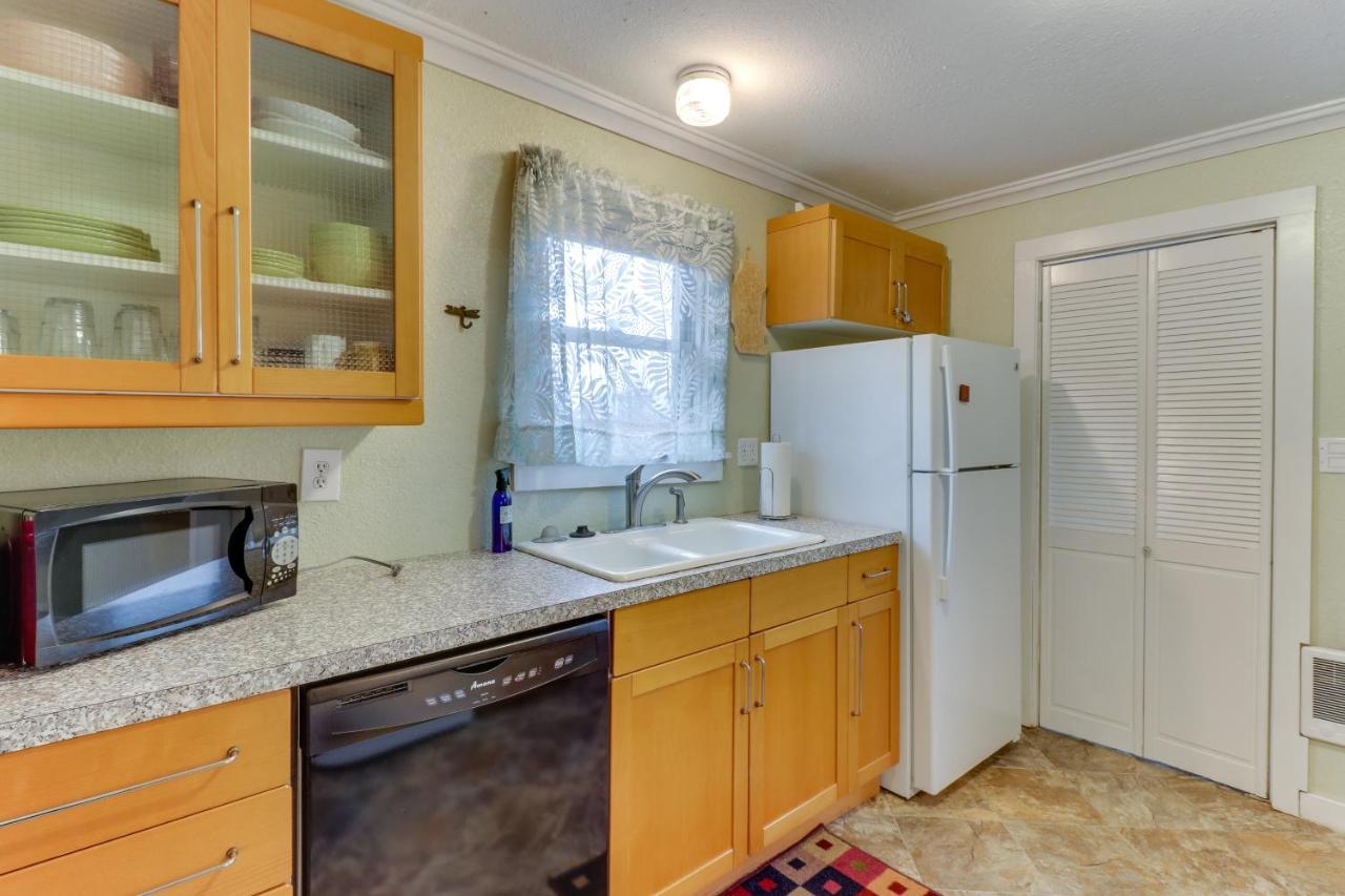 Вилла Bay View Bungalow Поулсбо Экстерьер фото